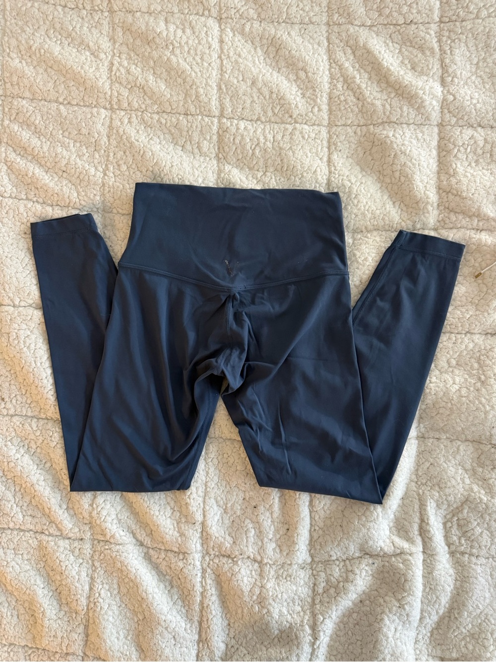 Vitae Apparel High-Waist Performance Leggings in Navy/Grey - Picture 3 of 7